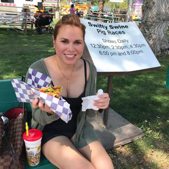 Profile Picture of Aries Giabia-mason (@giabs) on Poshmark