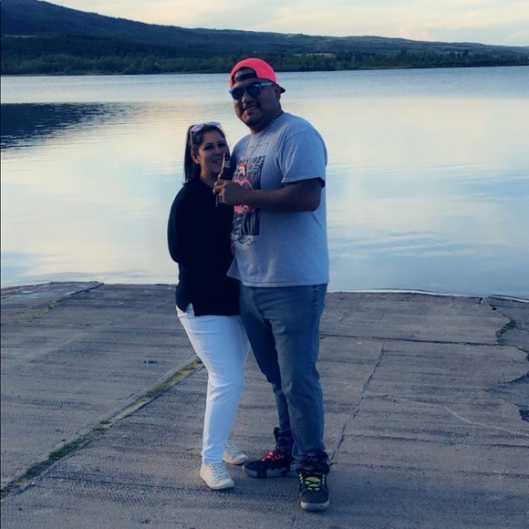 Profile Picture of Jonni Fenner (@jonnifenner) on Poshmark