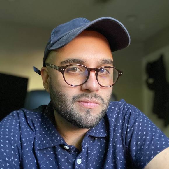 Profile Picture of Christopher Saez (@christophers888) on Poshmark