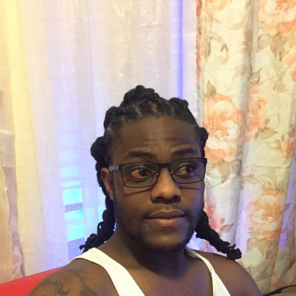 Nyron Quashie - Poshmark Profile Picture of Nyron Quashie (@adisas) on Poshmark