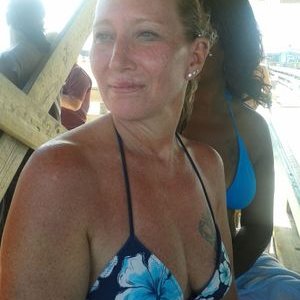 Profile Picture of Beth Addison (@addison_beth) on Twitter