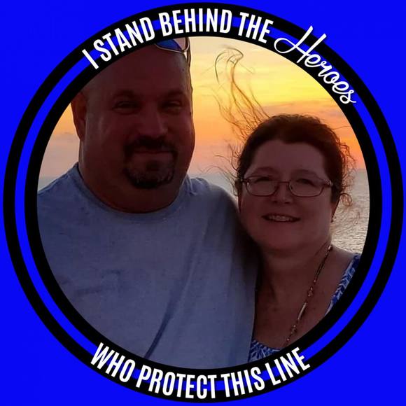 Profile Picture of Danielle Hoptry (@daniellehoptry) on Poshmark