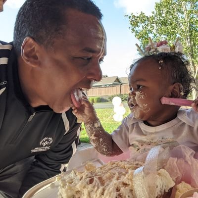 Profile Picture of Scott Breckenridge (@ScottBrecken) on Twitter