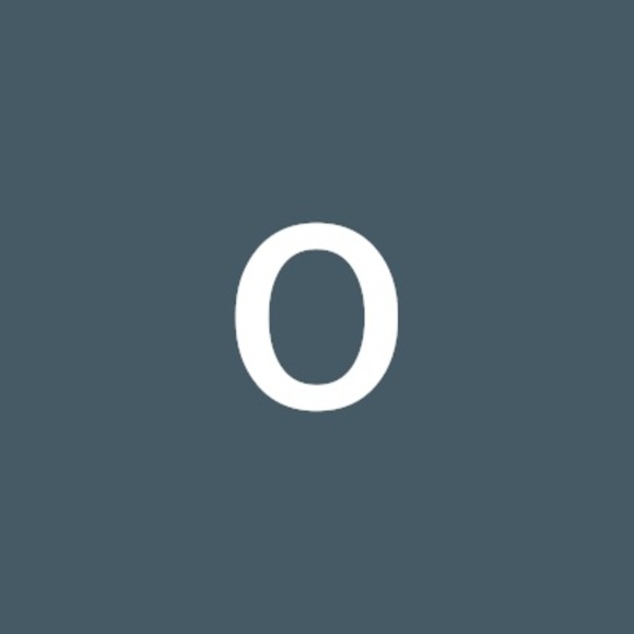 Profile Picture of Oumaima Chouaf (@oumaimachouaf) on Poshmark