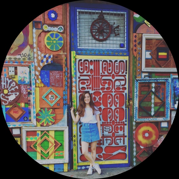 Sarah Mitchler - Poshmark Profile Picture of Sarah Mitchler (@sarah_mitchler) on Poshmark