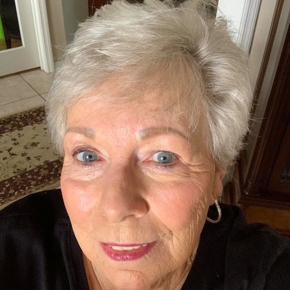 Profile Picture of Nancy Knapp (@nancykay0343) on Poshmark