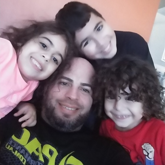 Profile Picture of Luz Diaz (@lucydiazramos) on Poshmark