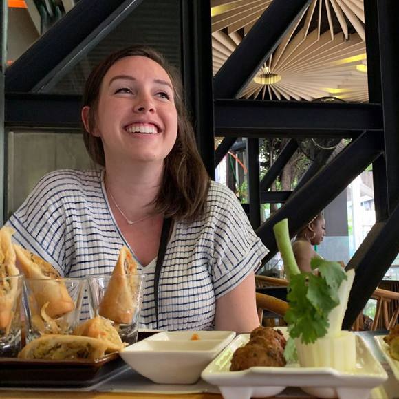 Profile Picture of Lauren Hermansen (@laurenhermansen) on Poshmark