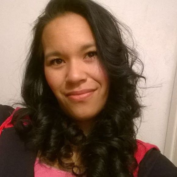 Profile Picture of Ashlie Thomas (@savannaleigh5) on Poshmark