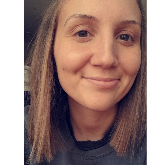 Profile Picture of Mackenzie Luehring (@misskenziiie) on Poshmark