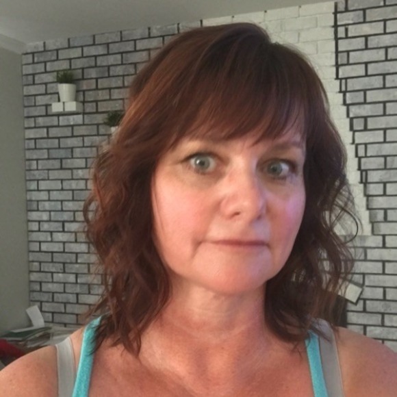 Profile Picture of Melody Norburn (@mjnorburn) on Poshmark