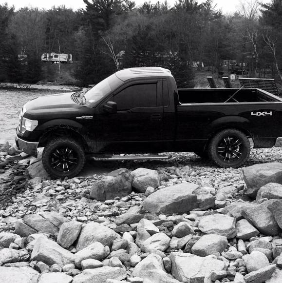 Profile Picture of Zach Allen (@allenzach7) on Poshmark