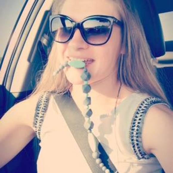 Profile Picture of Natalia Fedorenko (@buchaflat) on Poshmark