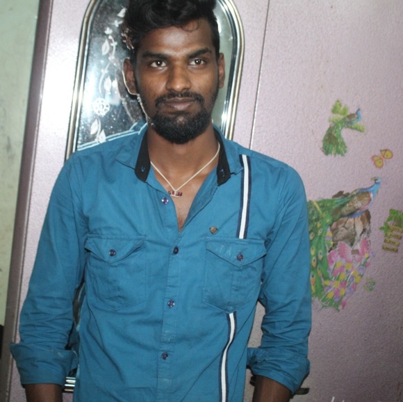 Profile Picture of Nandisha Nandisha (@cvhfg) on Poshmark