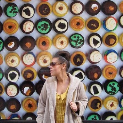 Profile Picture of Lara Sword (@Laras_word) on Twitter