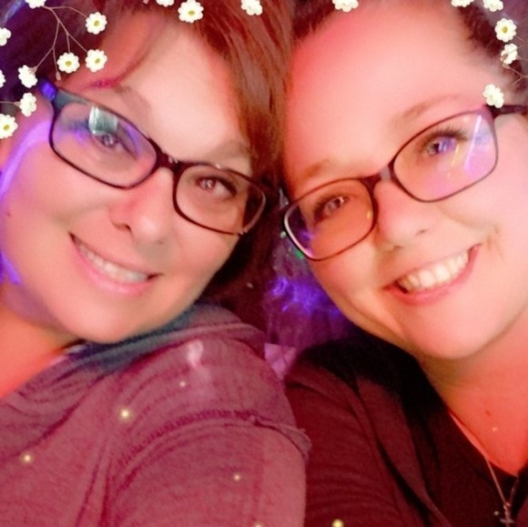 Profile Picture of Staci Martinetti (@zonew_99) on Poshmark