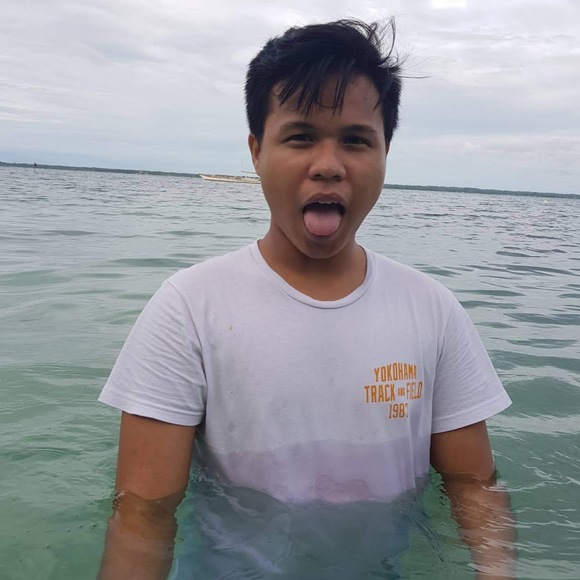Profile Picture of Clint jefferson Bagano (@clintbagano259) on Poshmark