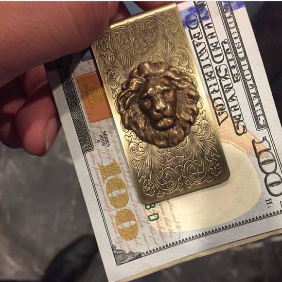 Profile Picture of Sean Ahmadi (@seanpayamahmadi) on Poshmark