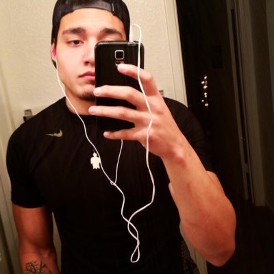 Profile Picture of Randy 🍩 (@RandyRizo) on Twitter
