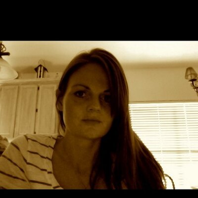 Profile Picture of Kristen Carney (@CarneyKristen) on Twitter