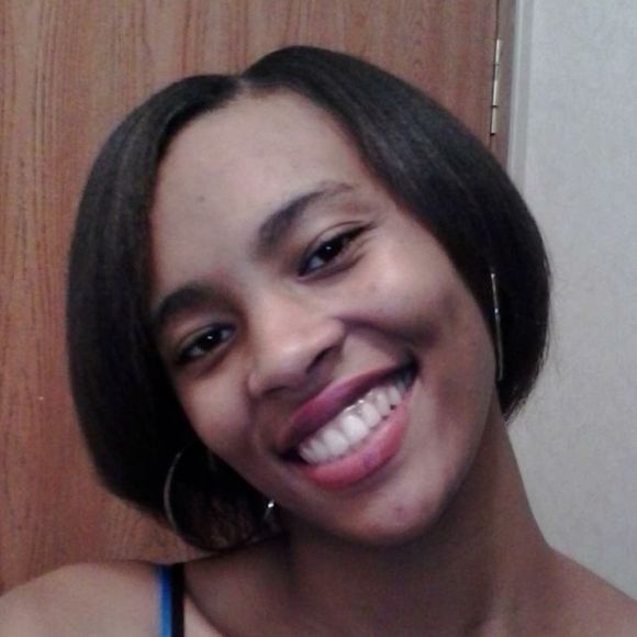 Profile Picture of Arielle Haynes (@haynesac) on Poshmark