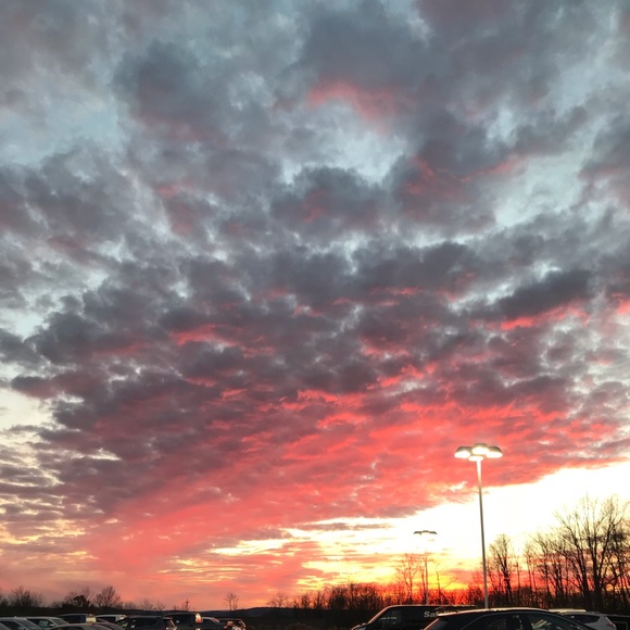 Profile Picture of Laura Schmidt (@lmschmidt77) on Poshmark