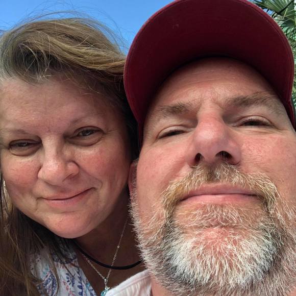 Profile Picture of Lori Seagle (@lseagle2921) on Poshmark