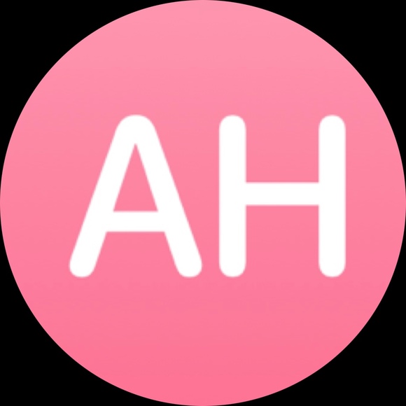 Profile Picture of Amanda Heldt (@heldtamanda1) on Poshmark