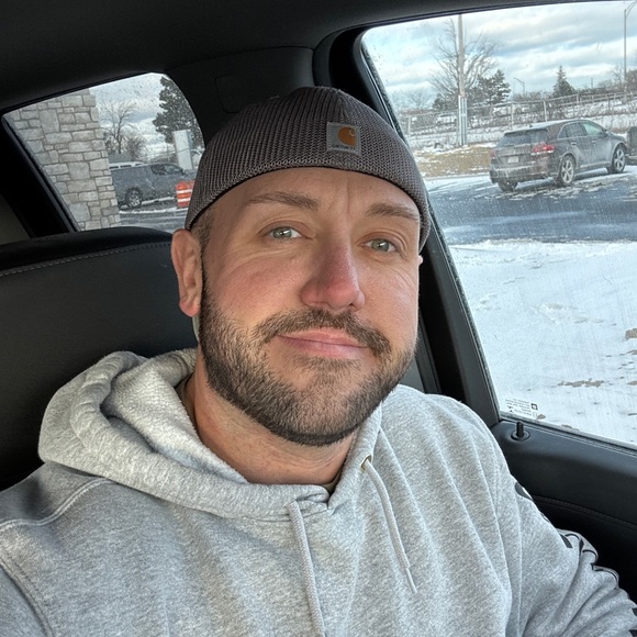 Profile Picture of Michael Slusser (@mwscloset584) on Poshmark