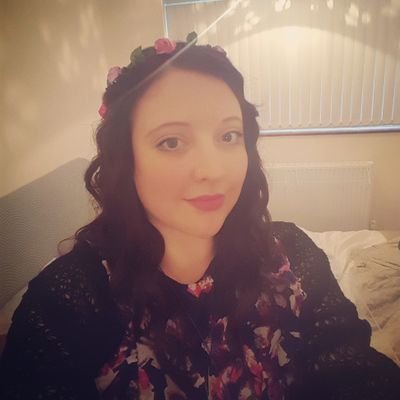 Profile Picture of Clare Hubert (@clare_hubert) on Twitter