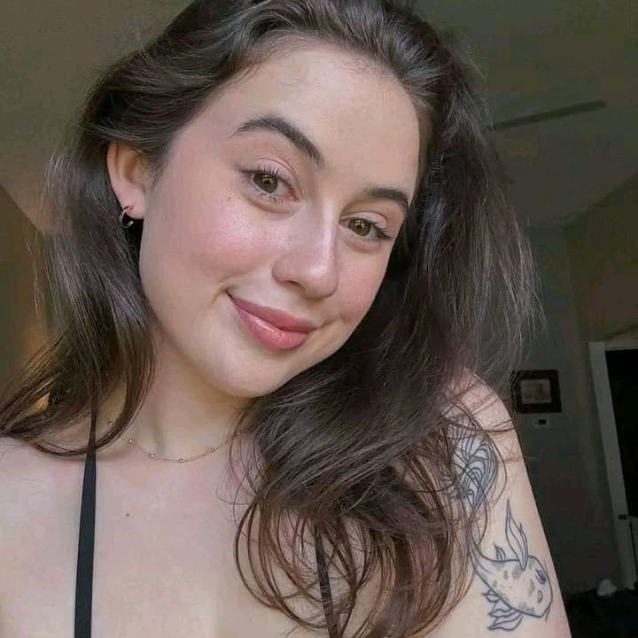 Profile Picture of Clara stevenson (@user80285661223440) on Tiktok