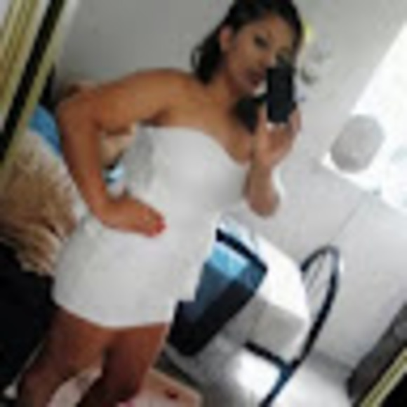 Profile Picture of Sandra Cordova (@sandracordov283) on Poshmark