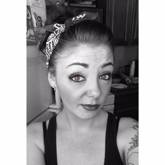 Profile Picture of Kara Brunke (@kbrunkeee) on Poshmark