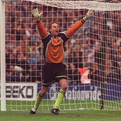 Profile Picture of Chris (@OneBarryConlon) on Twitter