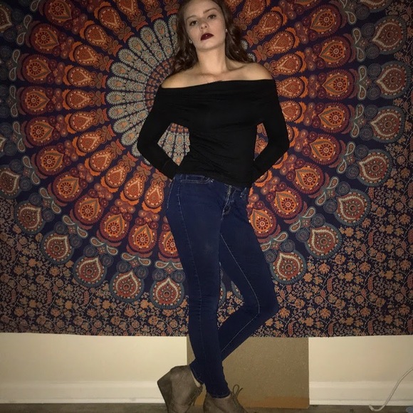 Profile Picture of Marisa Rasnick (@marisa_ras) on Poshmark