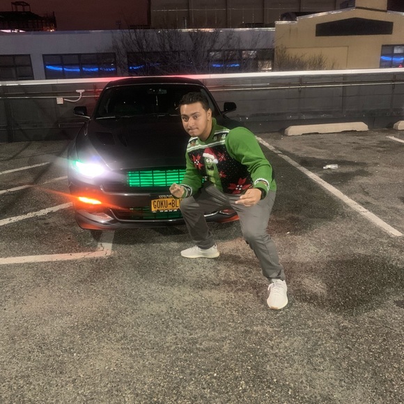 Profile Picture of Luis Pastoriza (@luismigel1) on Poshmark