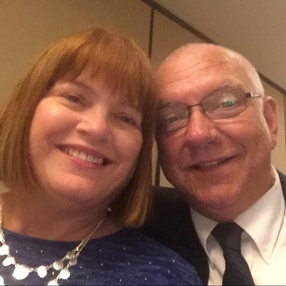 Profile Picture of Sandy Benack (@sbenack) on Poshmark