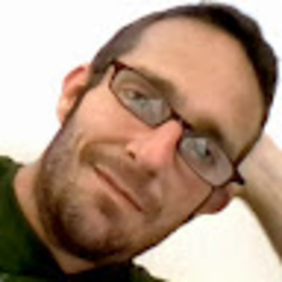 Profile Picture of Vince Arovola (@vincearovola) on Poshmark