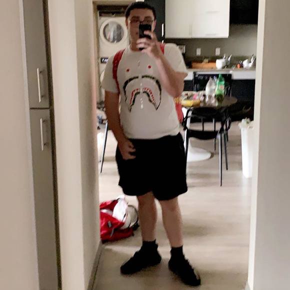 Profile Picture of Michael Mateo (@mmateo1) on Poshmark