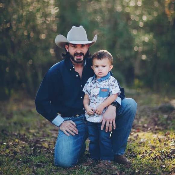 Profile Picture of Jonathan Trahan (@jtrahan00) on Poshmark