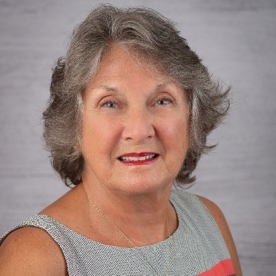Profile Picture of Candice Engle (@CEVeniceRentals) on Twitter