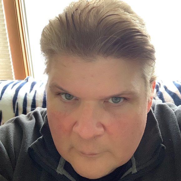 Profile Picture of Robert Kasperek (@rkasperek66) on Poshmark