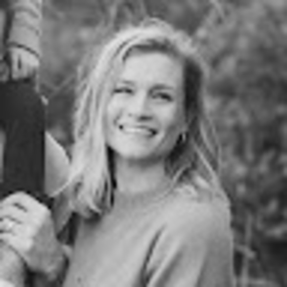 Meredith Oatley - Poshmark Profile Picture of Meredith Oatley (@meredithoatley) on Poshmark