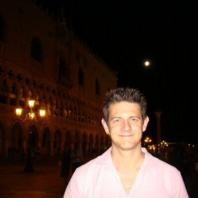 Profile Picture of Paul Garbett (@mrwarb) on Twitter