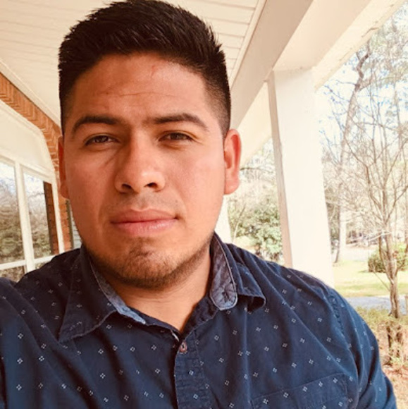 Profile Picture of Ervin Gonzalez (@dg676621) on Poshmark
