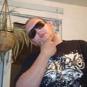 Profile Picture of Matthew Glover (@hmmm_matthew) on Myspace