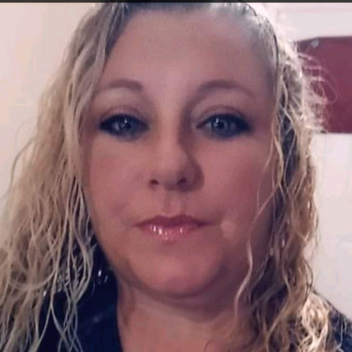 Profile Picture of Mrs. Knotts (@missyknotts1430) on Tiktok