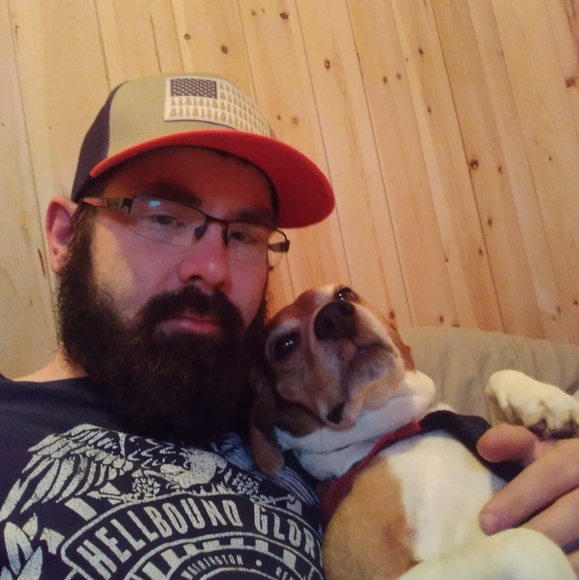 Profile Picture of Scott Delaney (@scottd0925) on Poshmark