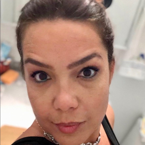 Profile Picture of Paula Alvarez (@paulahialeah) on Poshmark