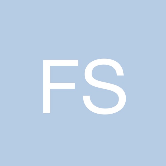 Profile Picture of Frances Saridakis (@fsaridakis) on Poshmark